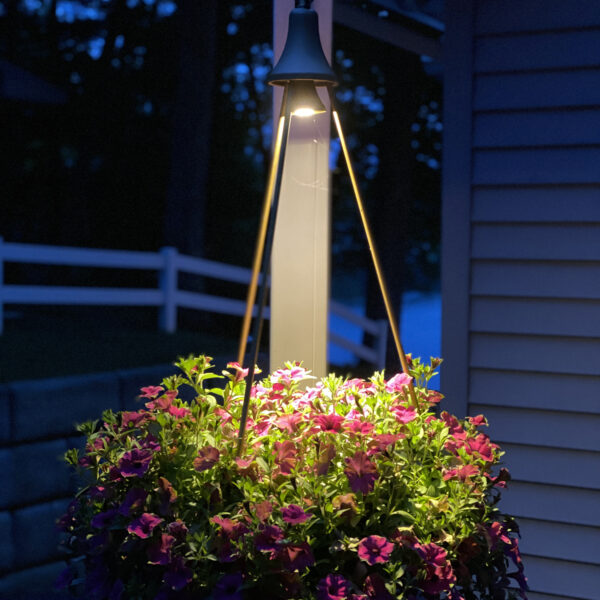 i3- LIghted Hanging Basket