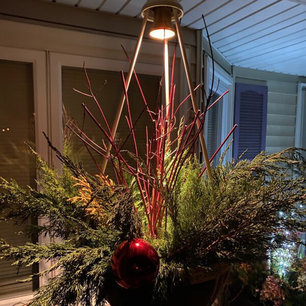 I3 planter lighted hanging basket