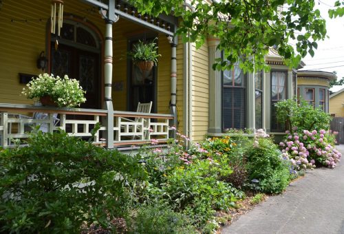 6 Side yard along driveway use of space_Susan Martin Photo Courtesy of Susan Martin