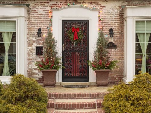 Winter porch pots_Proven Winners Winter porch pots_Proven Winners